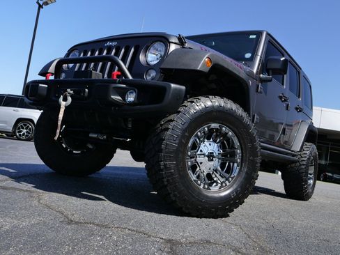 Used 2016 Jeep Wrangler Unlimited Rubicon AWD/4WD image 57