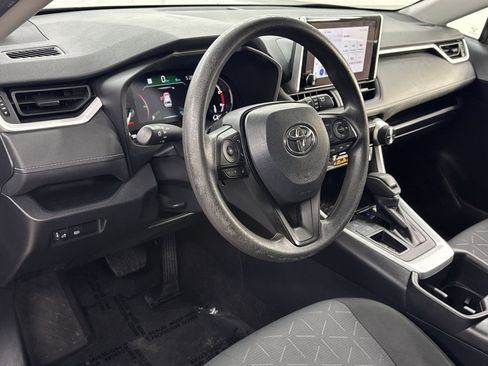 Used 2024 Toyota RAV4 XLE image 7