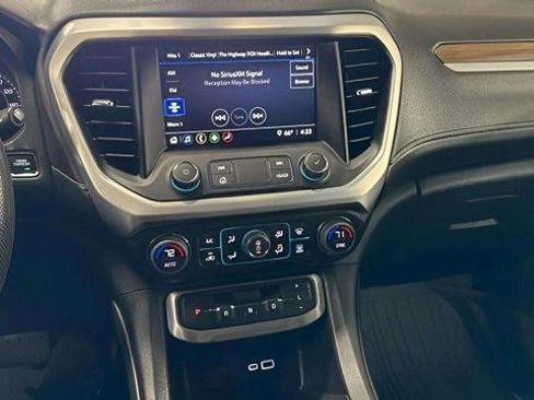 Used 2023 GMC Acadia SLE w/ Driver Convenience Package image 32
