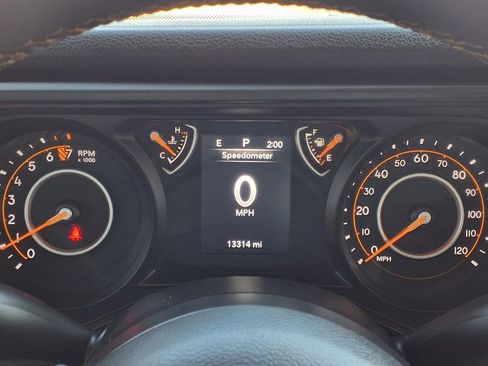 Used 2025 Jeep Gladiator Sport image 26