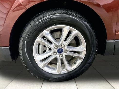 Used 2015 Ford Edge SEL w/ Equipment Group 201A AWD/4WD image 9