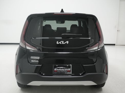 Used 2025 Kia Soul S FWD image 5