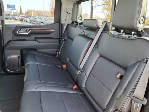 New 2026 GMC Sierra 1500 Denali w/ Denali Reserve Package image 18