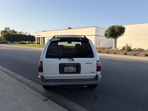 Used 2000 Toyota 4Runner Limited RWD image 5