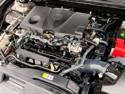 Used 2023 Toyota Camry SE image 33