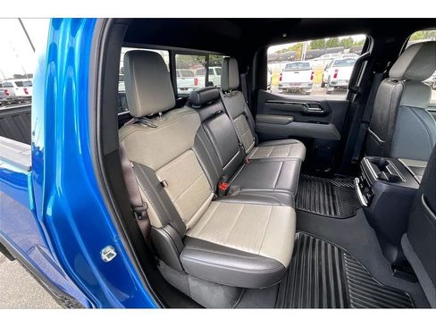 Used 2023 Chevrolet Silverado 1500 ZR2 w/ Technology Package AWD/4WD image 28