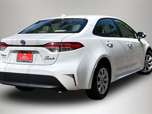 Used 2024 Toyota Corolla LE FWD image 5