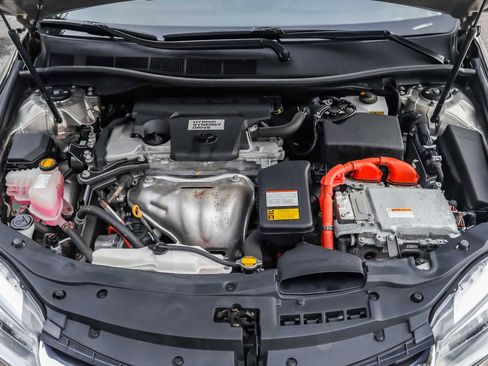 Used 2015 Toyota Camry LE image 28