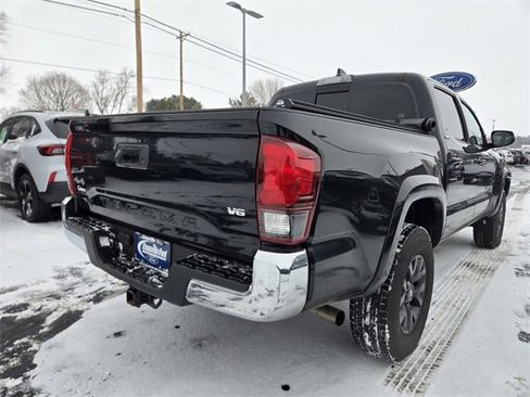Used 2022 Toyota Tacoma SR5 image 43