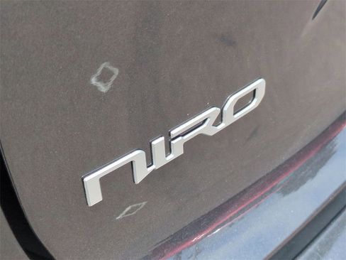New 2025 Kia Niro SX Touring image 50