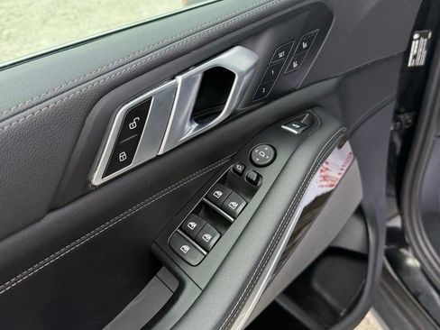 Used 2023 BMW X5 xDrive40i w/ Luxury Seating Package AWD/4WD image 25