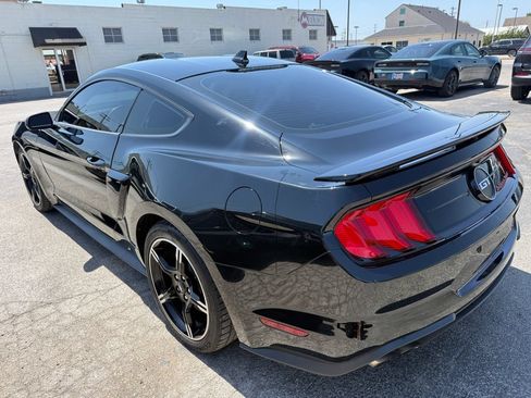 Used 2020 Ford Mustang GT Premium w/ Equipment Group 401A RWD image 18