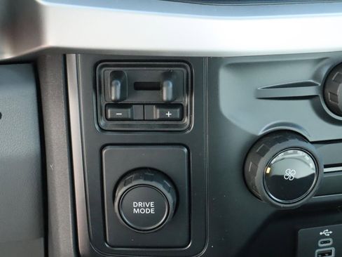 Used 2024 Ford F450 XL w/ XL Chrome Package image 12