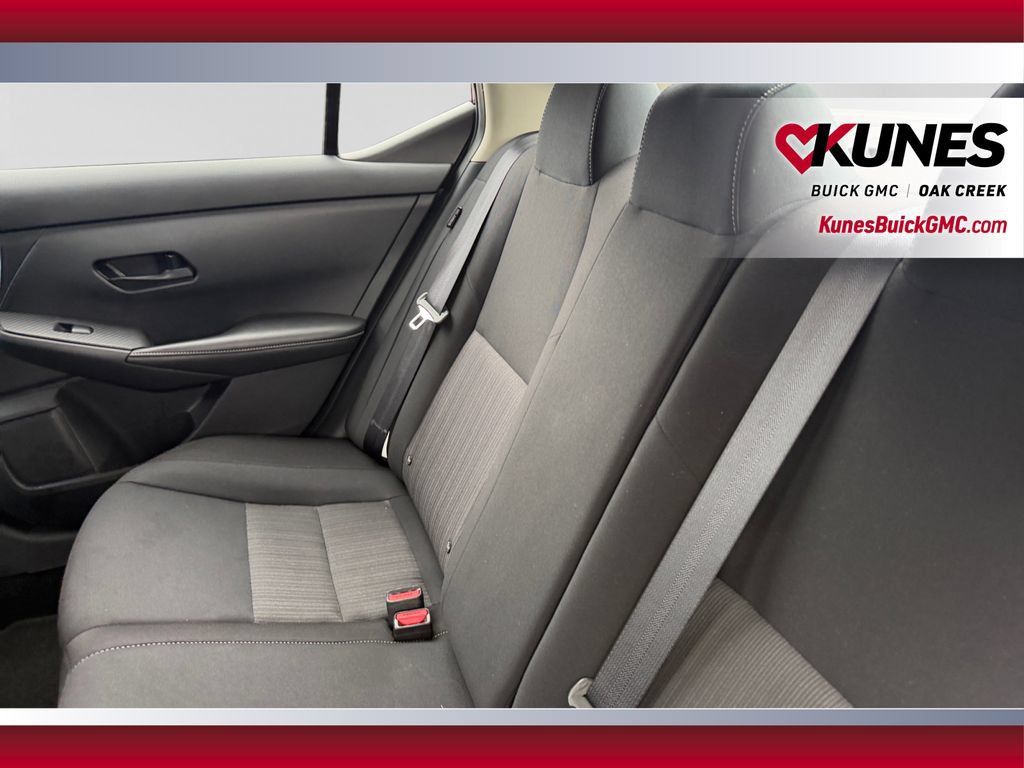 Used 2024 Nissan Sentra SV FWD image 33