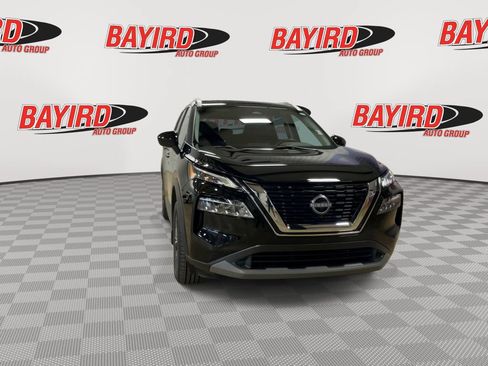 Used 2023 Nissan Rogue SV w/ SV Premium B Package FWD image 3