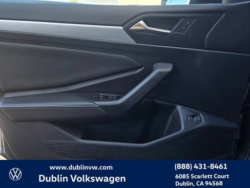 Certified 2025 Volkswagen Jetta Sport FWD image 10