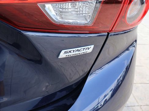 Used 2017 MAZDA MAZDA3 Sport FWD image 13