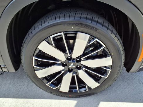 Used 2026 Mitsubishi Outlander SEL FWD image 7