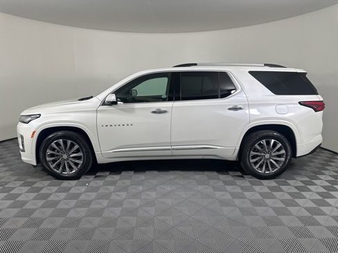 Used 2023 Chevrolet Traverse Premier image 7