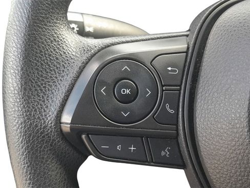 Used 2023 Toyota Corolla LE image 21