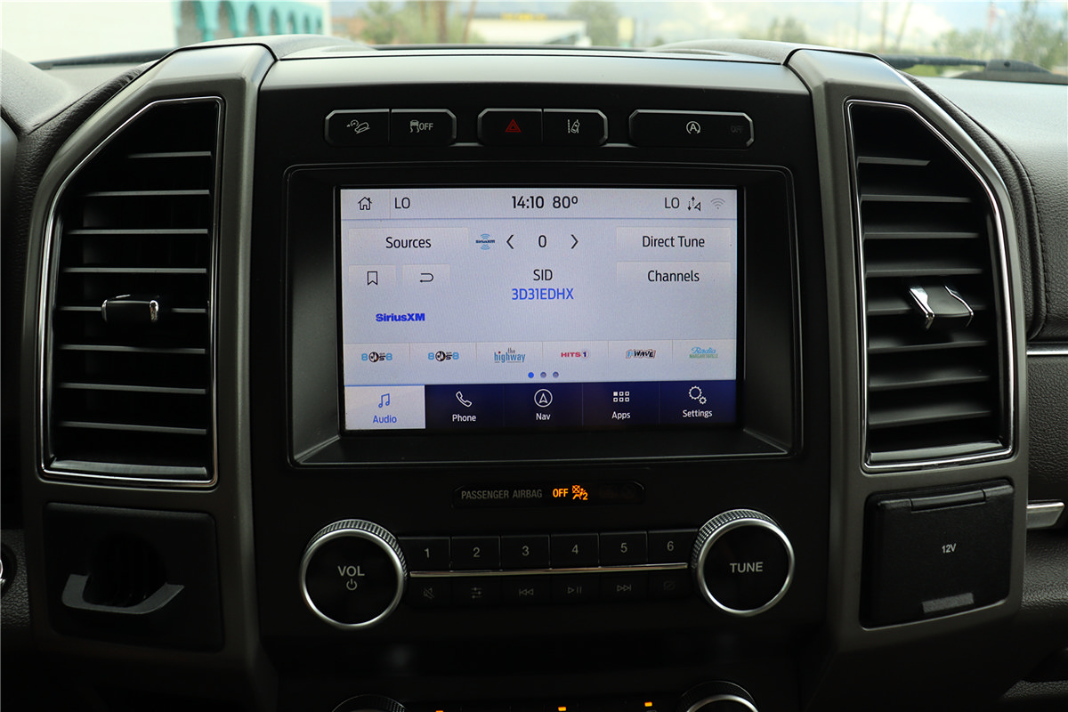 Used 2020 Ford Expedition XLT w/ Equipment Group 202A AWD/4WD image 37