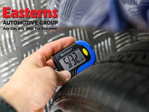 Used 2023 Nissan Leaf S image 27