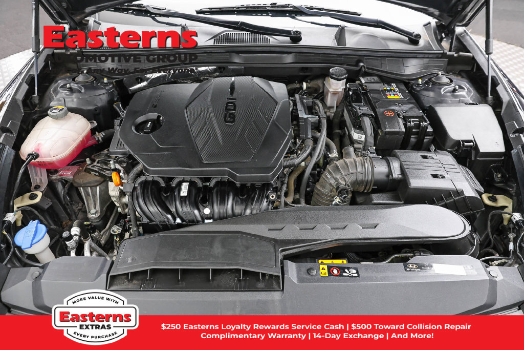 Used 2023 Hyundai Sonata SE FWD image 8