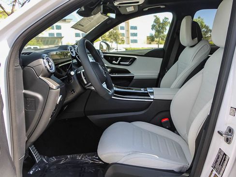 New 2026 Mercedes-Benz GLC 300 4MATIC image 18