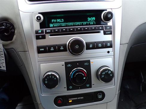 Used 2011 Chevrolet Malibu LS image 33