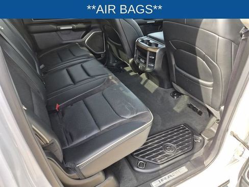 Used 2022 RAM 1500 Laramie image 19