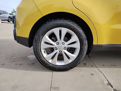 Used 2015 Kia Soul + w/ Audio Package image 15