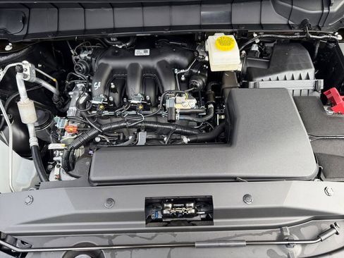 New 2025 Nissan Pathfinder SV image 31