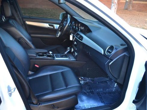 Used 2013 Mercedes-Benz C 300 4MATIC Sedan image 26