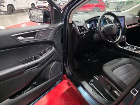 Used 2024 Ford Edge SE w/ Black Appearance Package AWD/4WD image 14