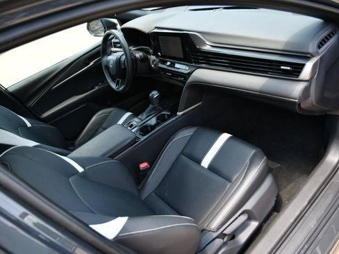 Used 2026 Toyota Camry SE FWD image 29