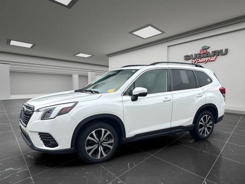 Used 2022 Subaru Forester Limited AWD/4WD image 7