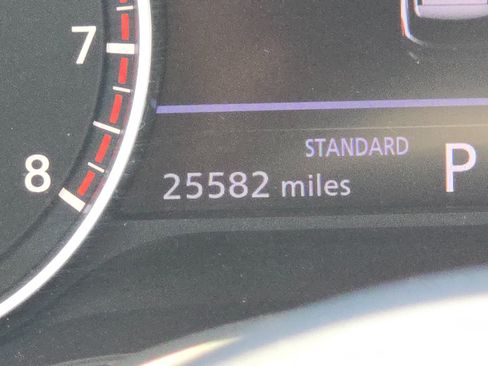 Used 2023 Nissan Pathfinder S FWD image 25