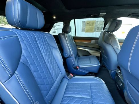 Used 2026 Cadillac Vistiq Premium Luxury AWD/4WD image 28