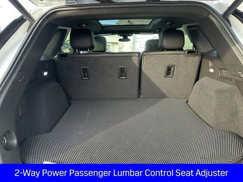 Used 2022 Cadillac XT5 Premium Luxury image 36