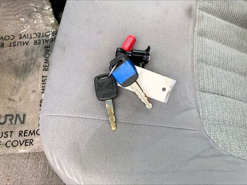 Used 1995 Saturn S-Series SL1 image 12