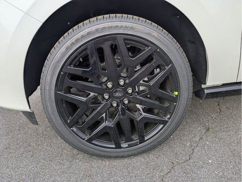 New 2026 Ford Expedition Platinum w/ Stealth Performance Package image 32