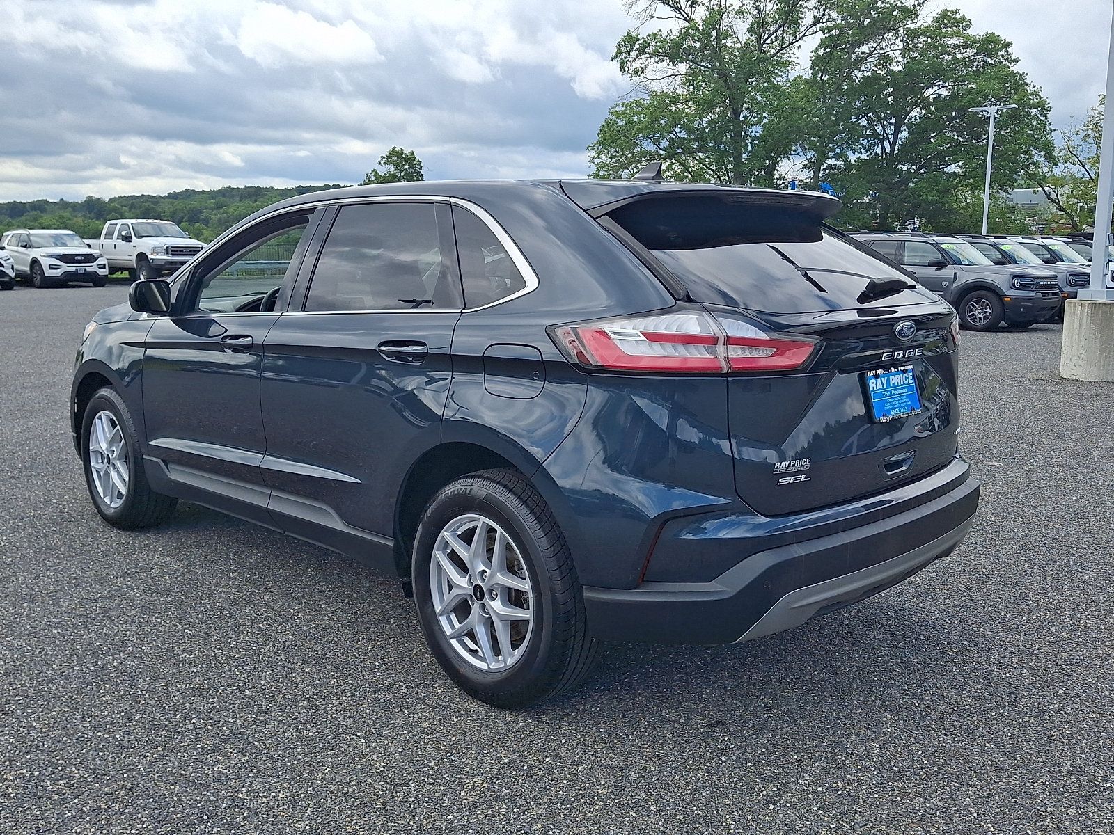 Certified 2024 Ford Edge SEL w/ Convenience Package AWD/4WD image 5