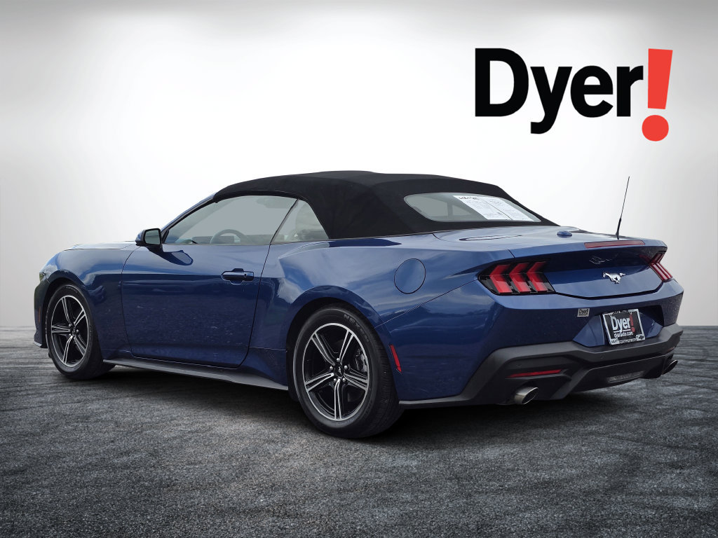 Used 2024 Ford Mustang Convertible RWD image 5