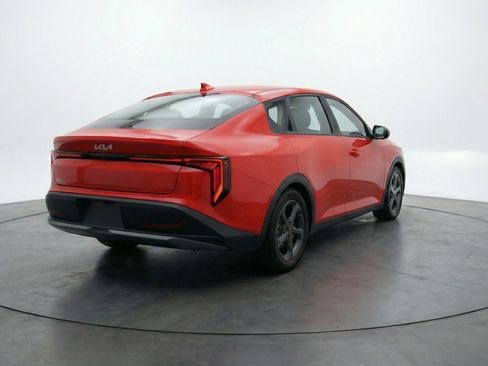 Used 2025 Kia K4 FWD image 9