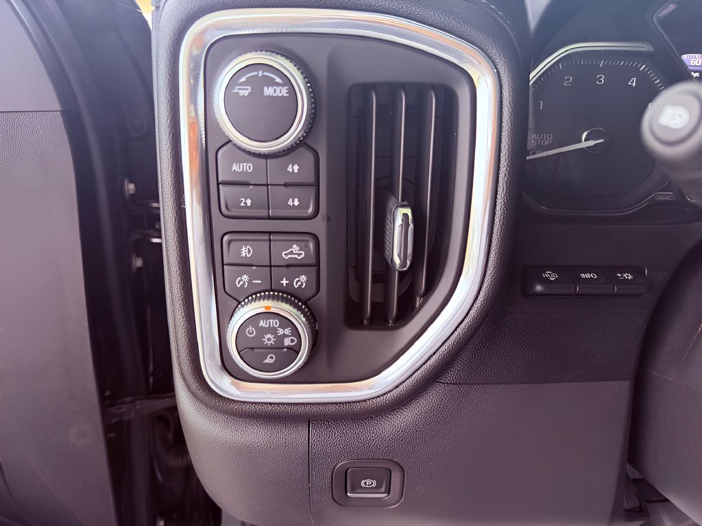 Used 2020 GMC Sierra 1500 Denali w/ Denali Ultimate Package AWD/4WD image 30