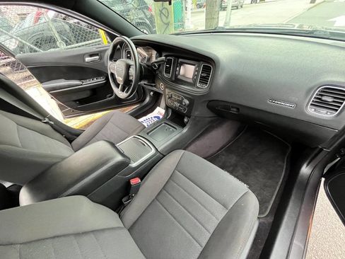 Used 2017 Dodge Charger Police w/ Street Appearance Group image 15