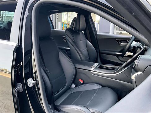 Used 2024 Mercedes-Benz C 300 4MATIC Sedan image 8