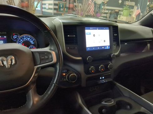 Used 2022 RAM 1500 Big Horn AWD/4WD image 12