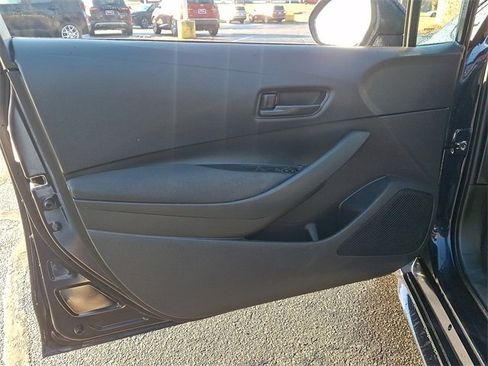 Used 2022 Toyota Corolla LE image 12