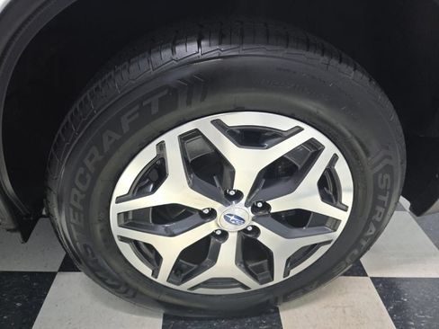 Certified 2023 Subaru Forester Premium AWD/4WD image 21